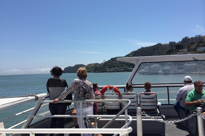 Golden Gate Bridge Bike Rentals - Very Close To The Bridge! 6SxXWfVH