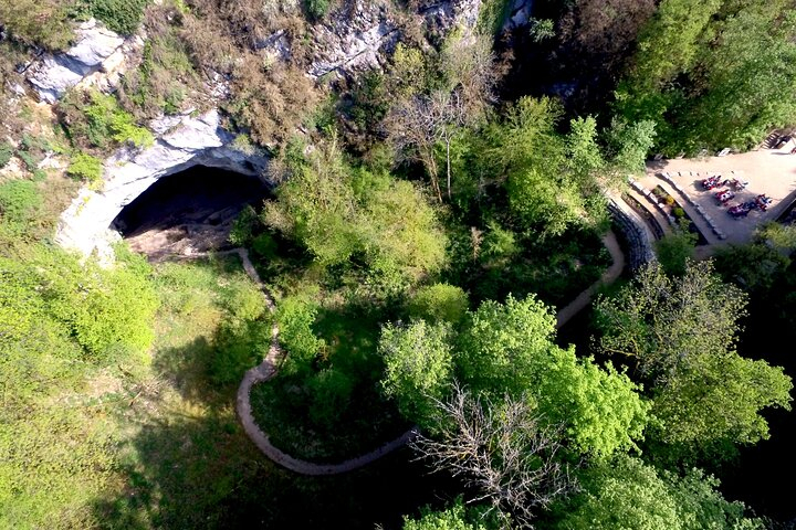 Self-guided tour of the Caves of Cerdon syJQDtBf