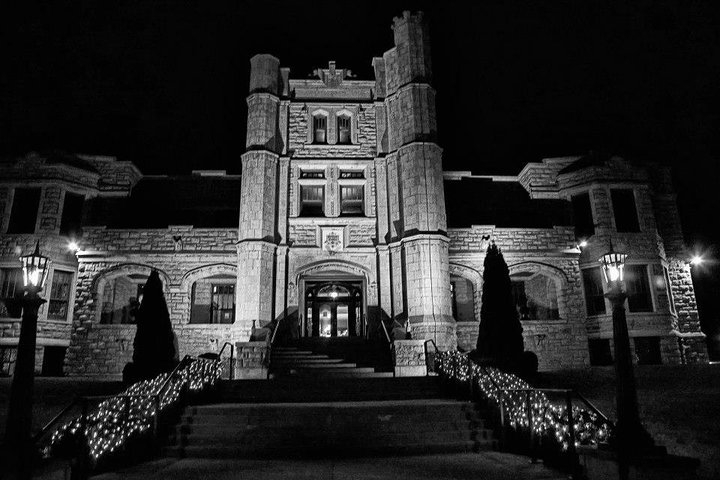 Night Ghost Tour of Pythian Castle in Springfield Missouri b9huvm0C