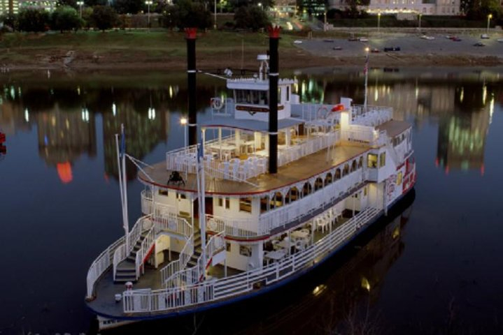 Guided Memphis City Tour that includes Riverboat Cruise XHVVBlnJ
