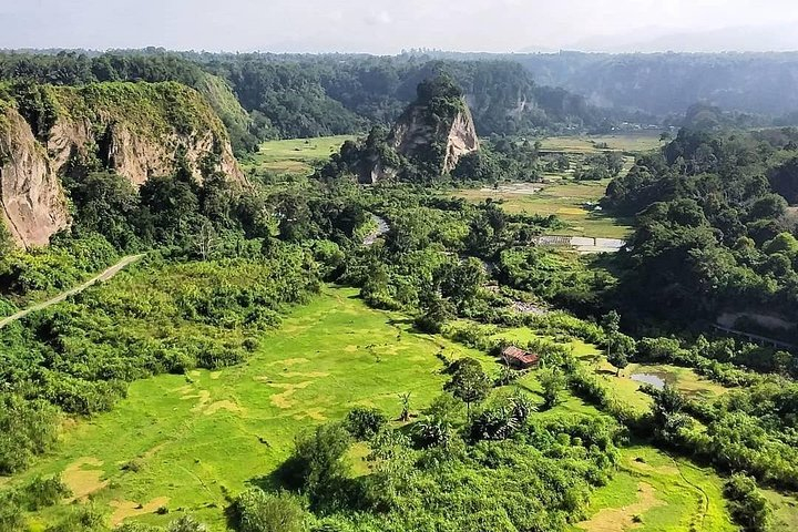 3 Days Private Padang Tour: Minangkabau Cultural Center, Village & City Tour oUyWtTLf