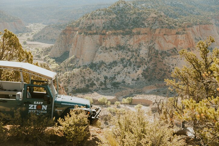 East Zion Red Canyon Jeep Tour EFmWtG9X