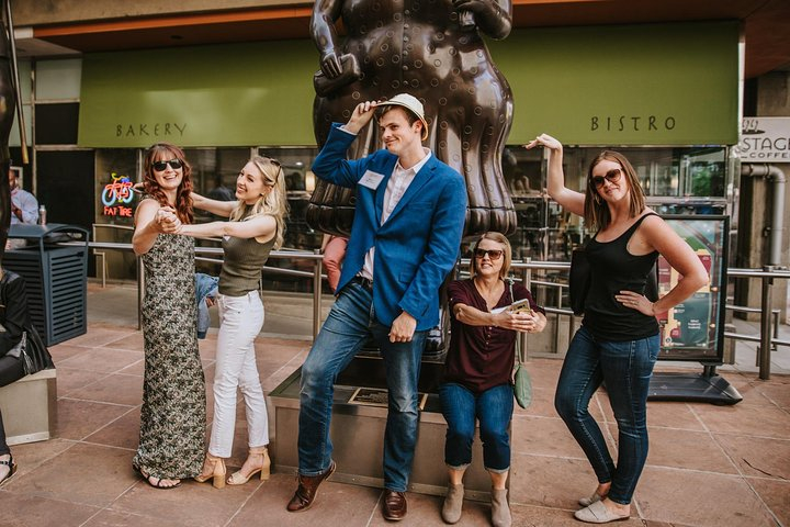 Epic San Antonio Bar Crawl: By Let’s Roam ENUQEqCl