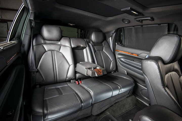 Private Transfer Minneapolis MSP Airport to Minneapolis or St.Paul by Car or SUV pFtcF38X