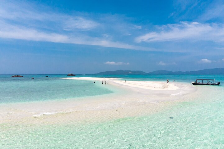 Okinawa Ishigaki Phantom Island and Blue Cave Snorkeling D5tyV4Jp