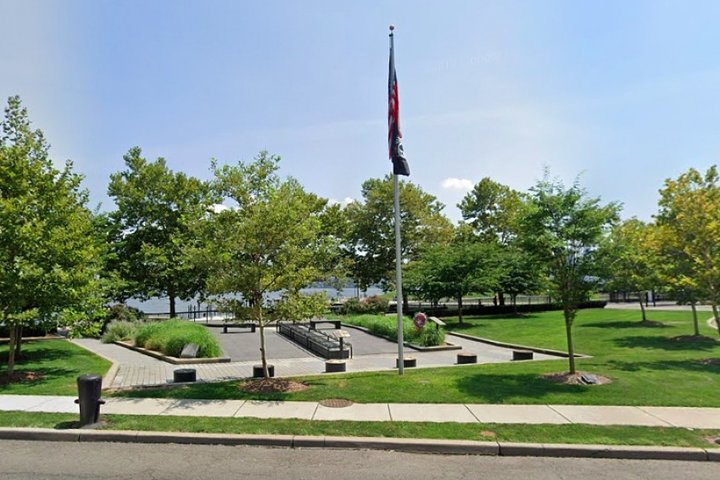 Self-Guided Scavenger Hunt: Hoboken Harbor & History! oM2KSsN5