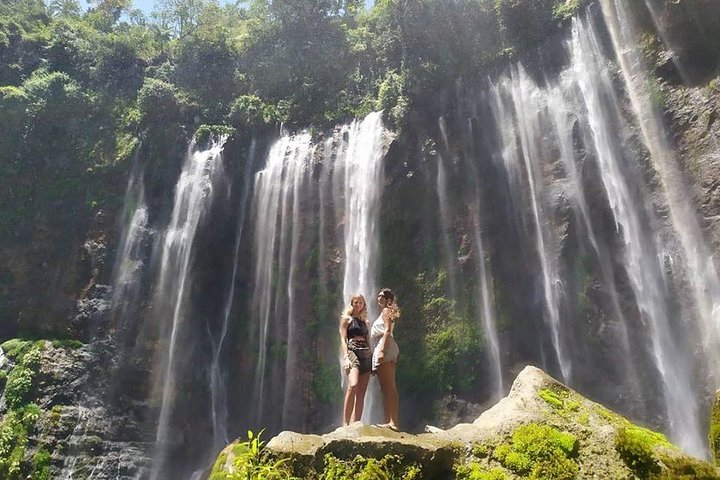 Tumpak Sewu Waterfalls FgN1kR7L