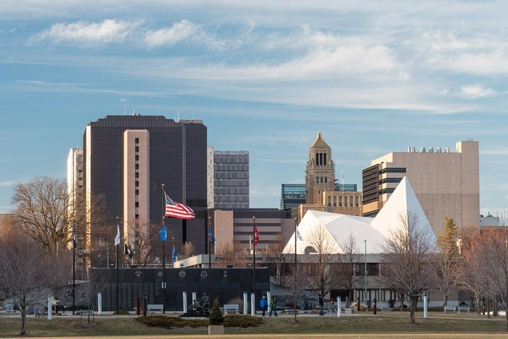 Self-Guided Minnesota Scavenger Hunt: A Minnesota Miracle OIUODF32