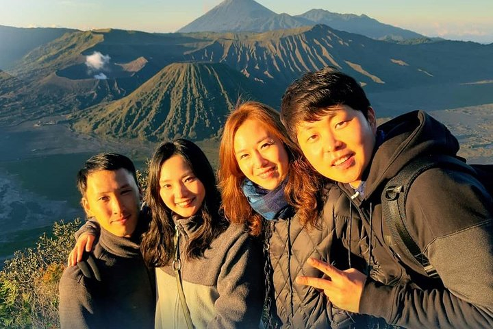 Bromo Sunrise Tour & Tumpak Sewu Waterfall v2Ducfh3