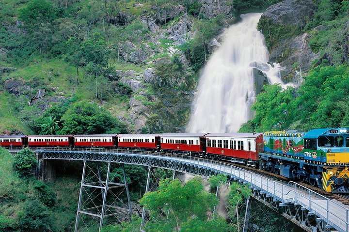 Kuranda Village, Army Duck Tour with Train and Skyrail (KDB) QRRpei6W