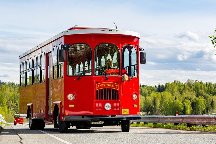 Anchorage Trolley's Deluxe City Tour 1jTL4CGD