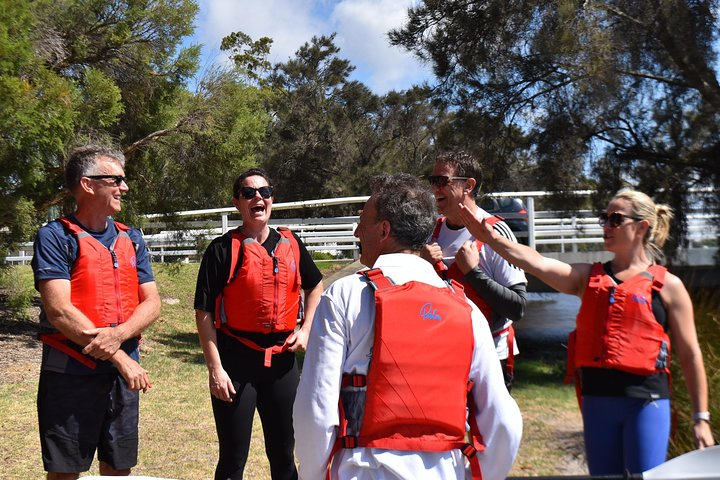 Perth Kayak Tour - Canning River Wetlands  v4XqXBKO