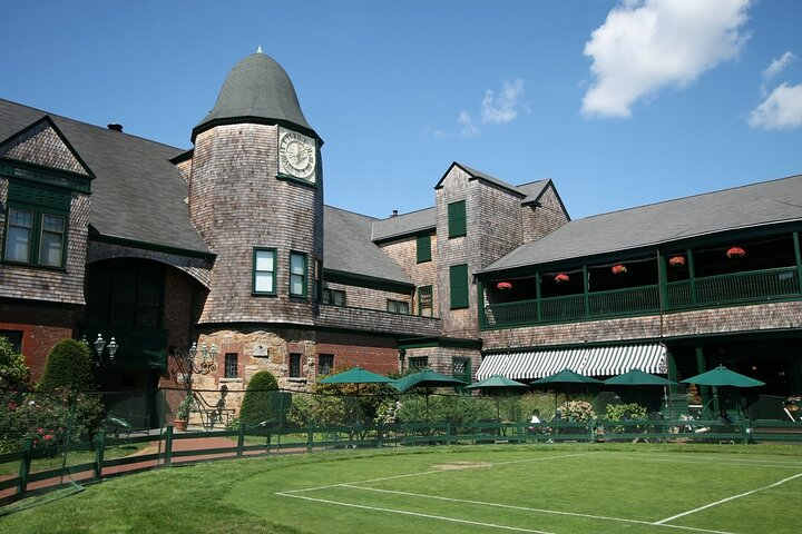 Scenic Newport, RI Self-Guided Driving Audio Tour FrTQxc3w