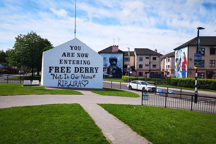 Derry City: The troubles Bogside walking tour  ISjr4xNH