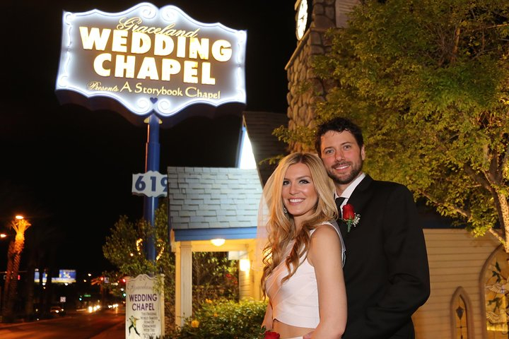 Traditional Wedding at Graceland's Storybook Chapel