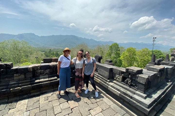 Amazing Borobudur Tour from Semarang Port Cruise Port cOub2Byn