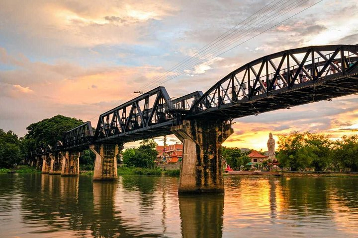 Erawan Waterfalls-Death Railway & River Kwai Tour P6GkS4V3
