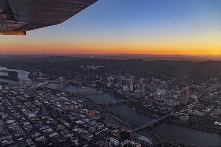 Airplane Tour of Portland, Oregon yHKqQJH6
