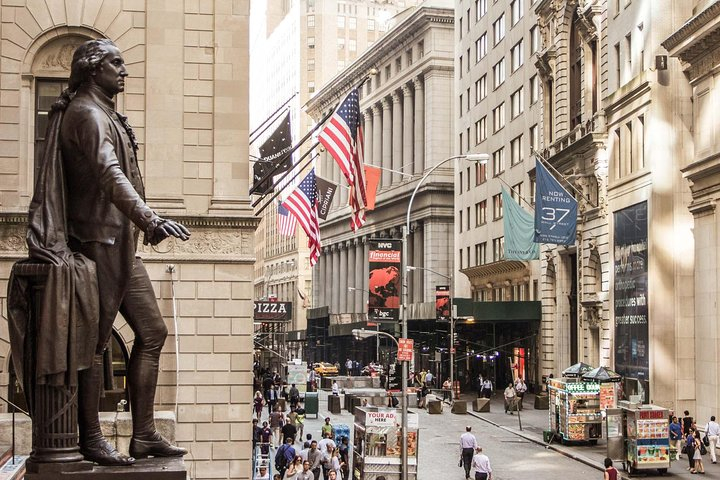 Wall Street Insider Tour with a Finance Professional