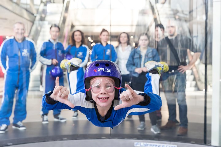 Milton Keynes iFLY Indoor Skydiving Experience - 2 Flights & Certificate obfXtXkQ