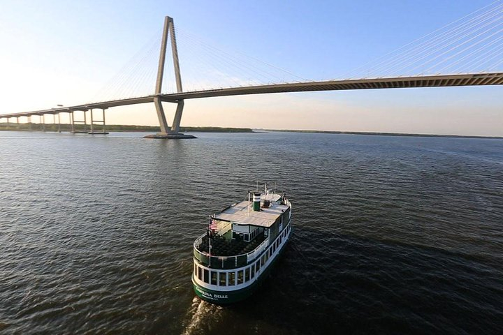 Myrtle Beach to Charleston with Horse & Carriage Ride, Harbor Cruise, Boone Hall hIhAbGcP