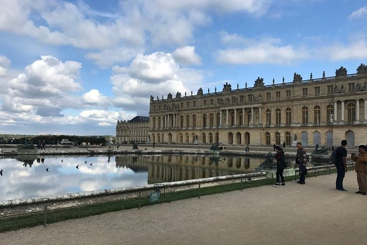 Versailles Royal Palace & Gardens Private Tour by Golf Cart T33Abh1Z