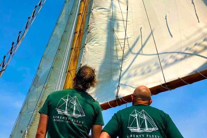 Classic Tall Ship Cruise in Boston Harbor GJqvGy76