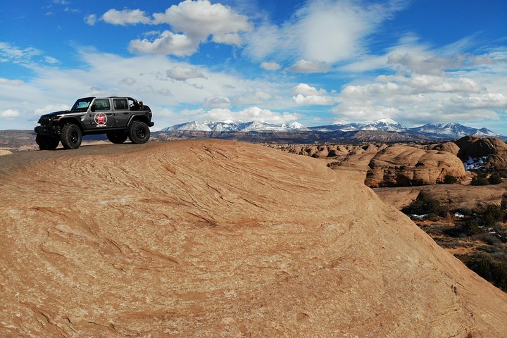 Exciting and Scenic Off-Road Guided Tour of Moab's Backcountry!!! DIN4GGRD
