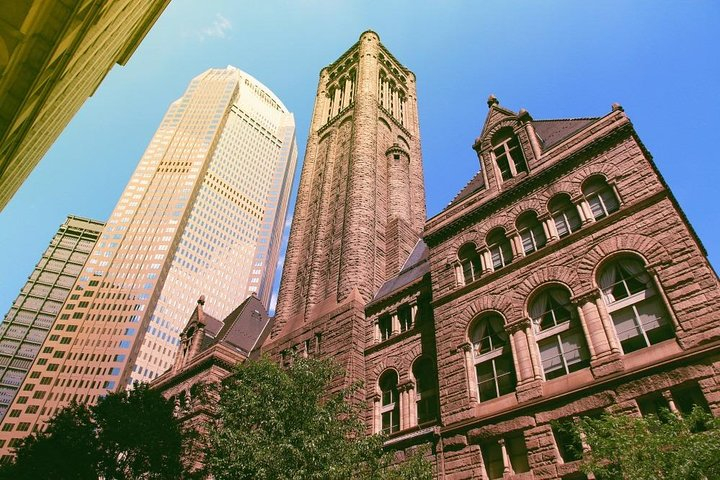 Self-Guided Scavenger Hunt: Pittsburgh's Cultural Side CEgPGEB4