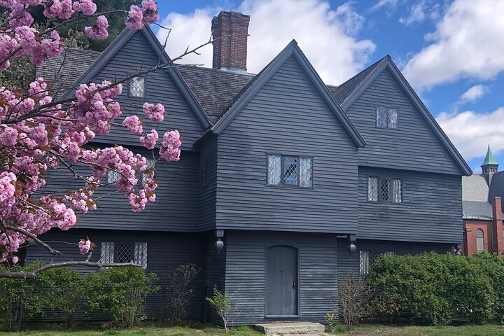 Salem Uncovered: The Salem Witch Trials Tour RWuUZyqu
