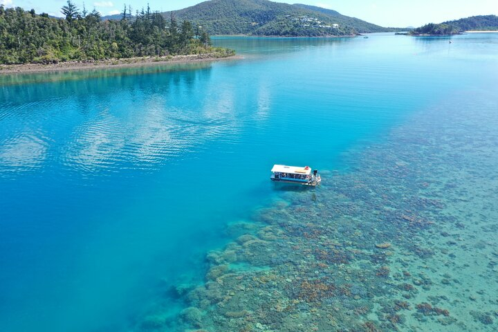 Airlie Beach Glass Bottom Boat Tour FAUeF3YJ