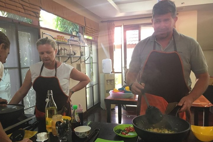Vegan Thai Cooking Private Class and Organic Garden Tour in Koh Samui