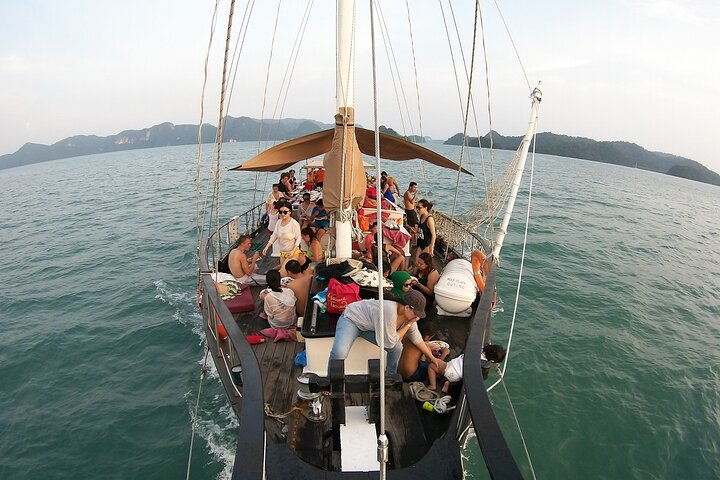 yacht cruise penang