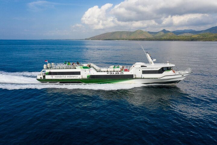 Eka Jaya Boat Transfer from Lombok to Padang Bai