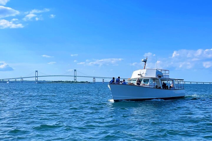 Morning Mimosa Cruise with Gansett Cruises in Newport, RI crZG3JQj
