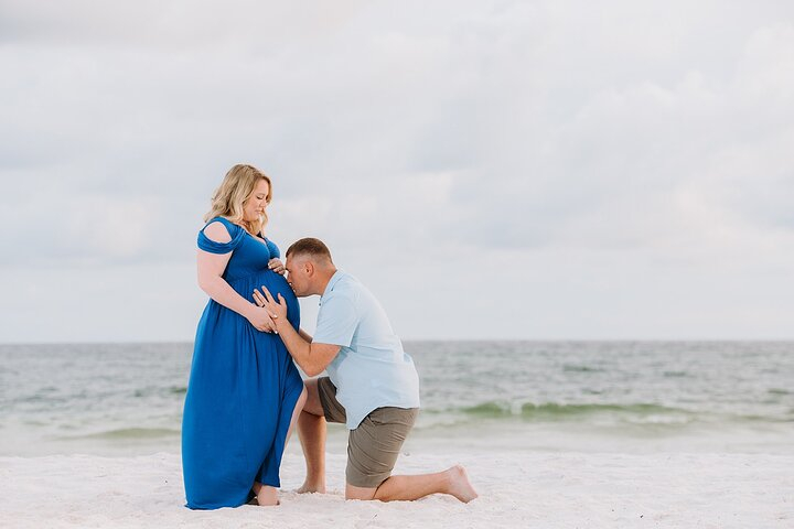 Private Vacation Photoshoot with Photographer in Virginia Beach XcHKKr6d