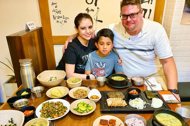 Seoul Private Food Tours with a Local Foodie: 100% Personalized