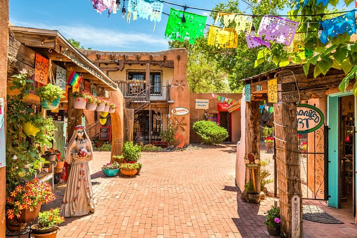 Intriguing Heritage of Albuquerque - Private Walking Tour FHufje8H