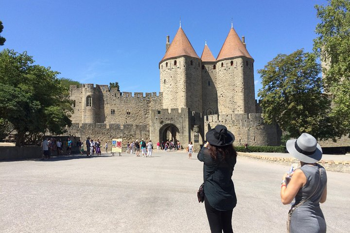 Private day tour : Cité de Carcassonne & the Lastours Castles.From Toulouse  0AEOEZPv