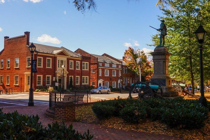 Self-Guided Scavenger Hunt: Centuries of Charlottesville mxlRODj5