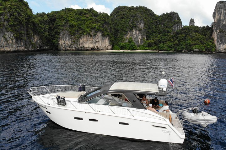 Luxury Private Motor Yacht Charter by Simba Sea Trips OT0pS3XO