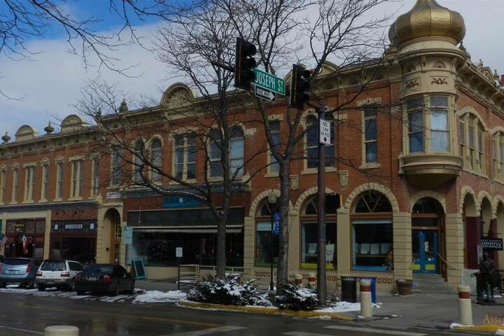 Self-Guided Rapid City Scavenger Hunt: City of Presidents HhYnaNEQ