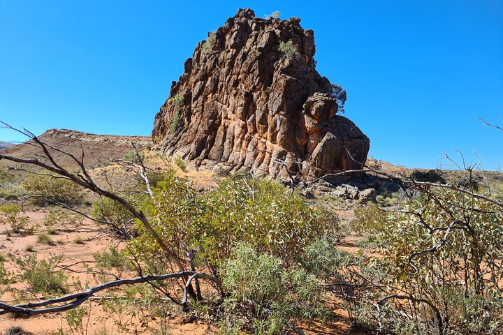 West and East MacDonnell Ranges Full Day Tour- Small Group Ycq68fqg