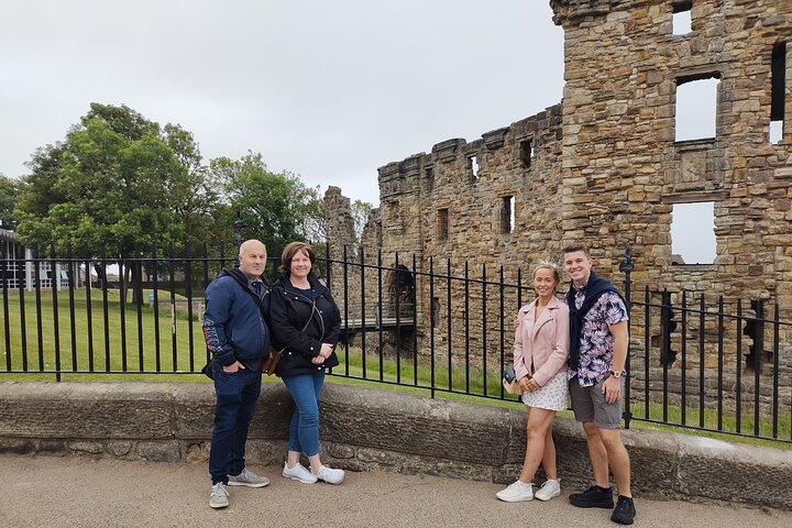 Private St Andrews Town Tour for Future Students buG7K1C4