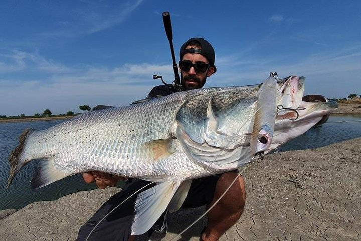 Big Barramundi Lure Fishing Thailand