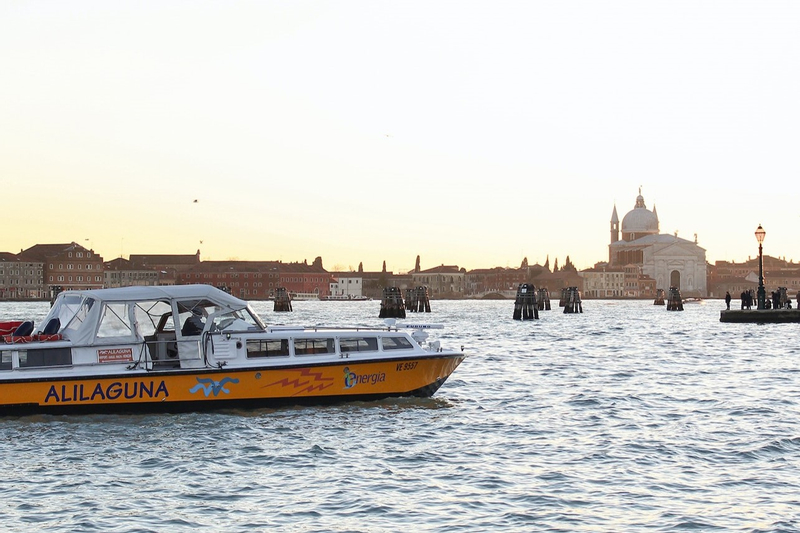 Tiket Alilaguna Marco Polo Airport Boat Transfer in Venice Harga Promo