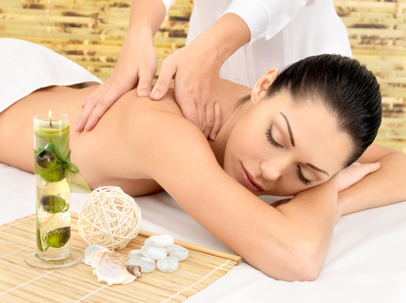 Massage Treatments At Absolute Spa Batam vC7mRJJu
