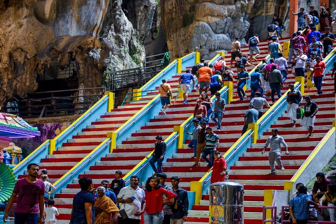 Private Tour: 3 in 1 Day Trip to Batu Caves, Bukit Melawati & Fireflies Esdu9ssu