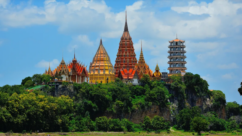 Kanchanaburi Odyssey : Tiger Cave Temple, Death Railway and Elephant Sanctuary TbeJINxJ