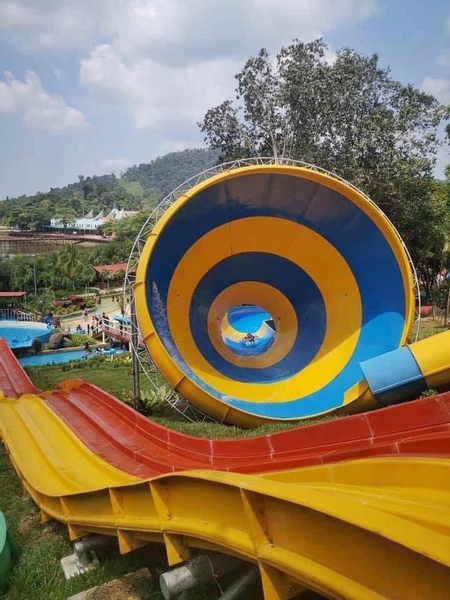 Laketown Waterpark EBZOiKMx